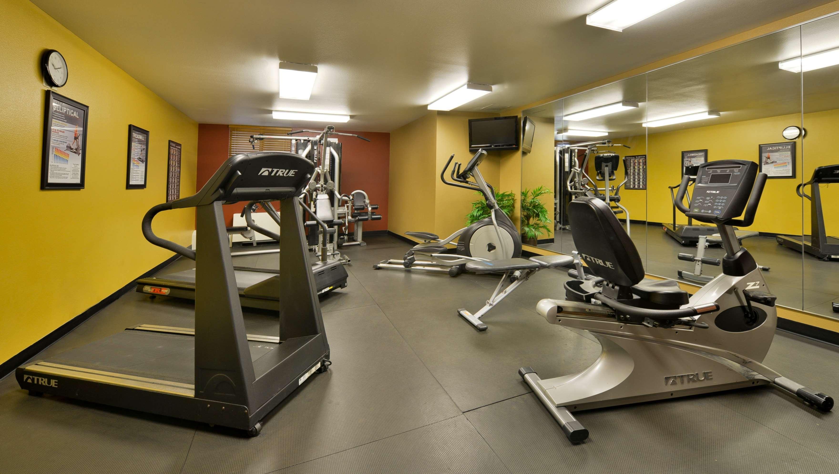 Best Western Plus Dubuque Hotel And Conference Center Bagian luar foto