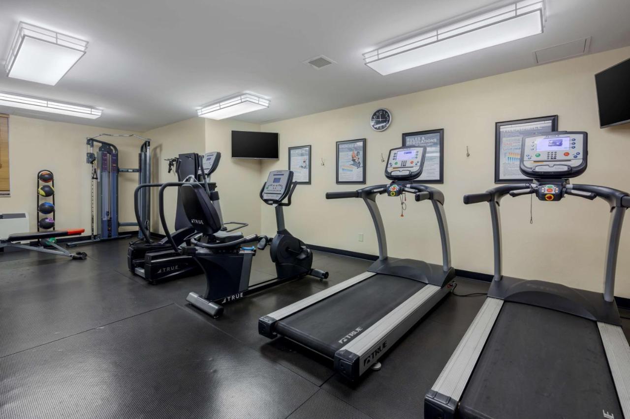 Best Western Plus Dubuque Hotel And Conference Center Bagian luar foto